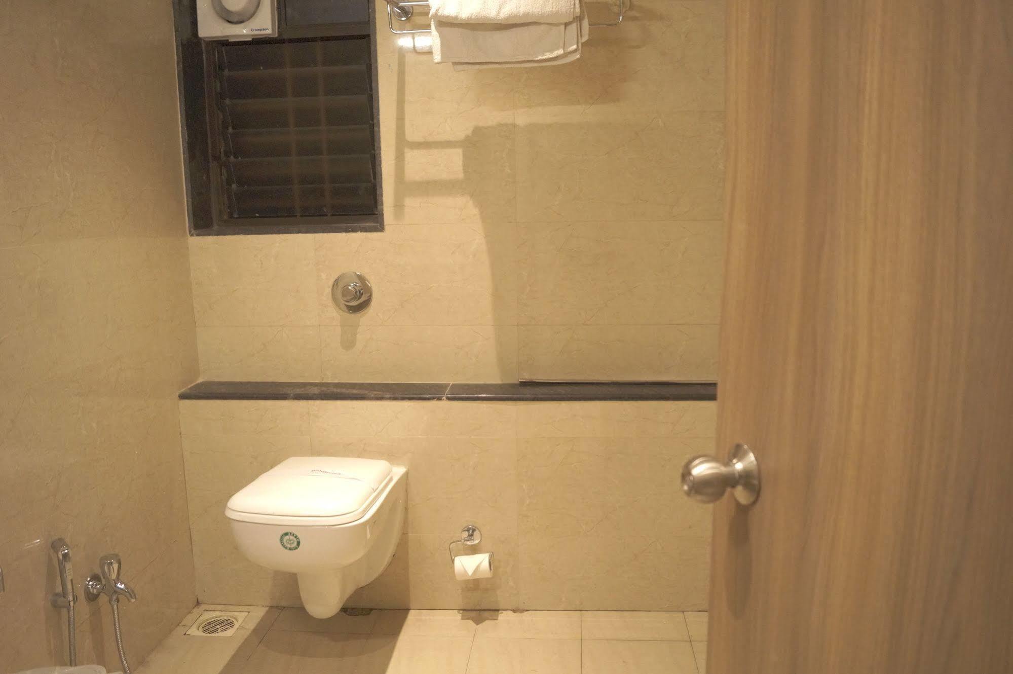Hotel Shivam Pune Exterior foto